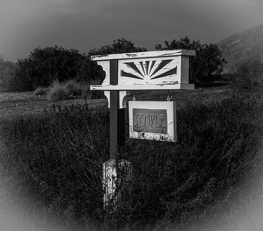 Semple sign B-W