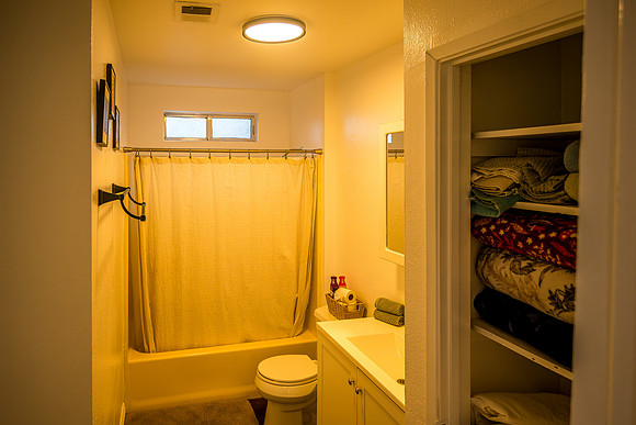 Bathroom 1a