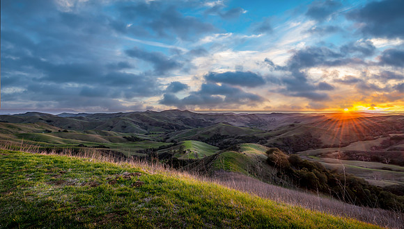 Cambria Overlook Sunset